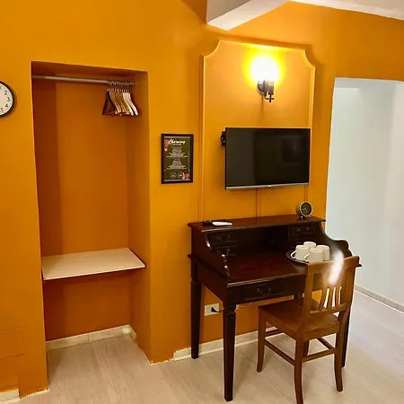 Charming Navona 3*